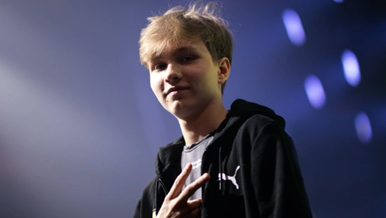 的国际化背 的国际化背